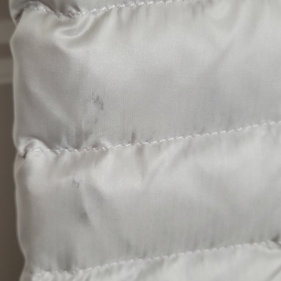 Eddie Bauer Women's Down Puffer Vest Size MEDIUM New With Tags - Picture 10 of 10